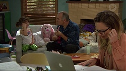 Nell Rebecchi, Walter Mitchell, Sonya Rebecchi in Neighbours Episode 7380