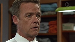 Paul Robinson in Neighbours Episode 