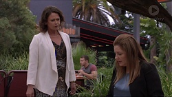 Julie Quill, Terese Willis in Neighbours Episode 