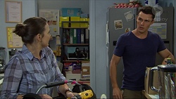 Amy Williams, Jack Callahan in Neighbours Episode 