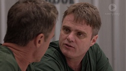 Paul Robinson, Gary Canning in Neighbours Episode 