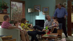 Toadie Rebecchi, Zoe Mitchell, Sonya Rebecchi, Walter Mitchell, Nell Rebecchi, Karl Kennedy in Neighbours Episode 7390