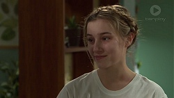 Zoe Mitchell in Neighbours Episode 
