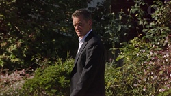 Paul Robinson in Neighbours Episode 