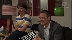 Jimmy Williams, Paul Robinson in Neighbours Episode 