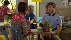 Susan Kennedy, Steph Scully, Angus Beaumont-Hannay in Neighbours Episode 7396