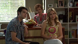 Ben Kirk, Susan Kennedy, Xanthe Canning in Neighbours Episode 7397