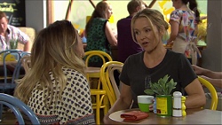 Sonya Rebecchi, Steph Scully in Neighbours Episode 7402