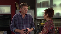 Gary Canning, Susan Kennedy in Neighbours Episode 7408
