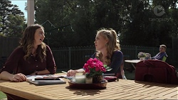 Amy Williams, Xanthe Canning, Gary Canning in Neighbours Episode 7409