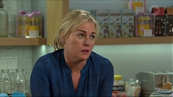Lauren Turner in Neighbours Episode 