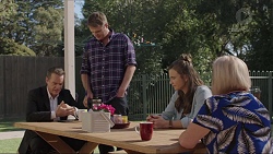 Paul Robinson, Gary Canning, Amy Williams, Sheila Canning in Neighbours Episode 7417