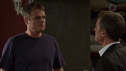 Gary Canning, Paul Robinson in Neighbours Episode 