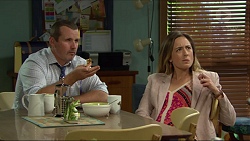 Toadie Rebecchi, Sonya Rebecchi in Neighbours Episode 7420