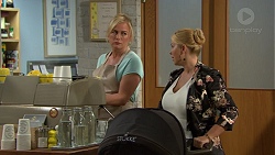 Lauren Turner, Lucy Robinson in Neighbours Episode 7421