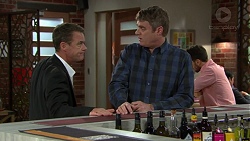 Paul Robinson, Gary Canning in Neighbours Episode 