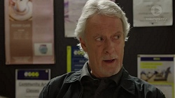 Clive West in Neighbours Episode 