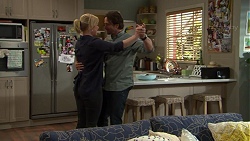 Lauren Turner, Brad Willis in Neighbours Episode 