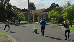 Sonya Rebecchi, Mark Brennan, Charlie Hoyland, Toadie Rebecchi, Steph Scully in Neighbours Episode 7435