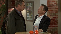 Gary Canning, Paul Robinson in Neighbours Episode 