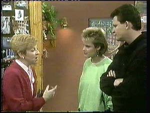 Eileen Clarke, Daphne Clarke, Des Clarke in Neighbours Episode 0315