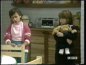 Lucy Robinson, Vicki Gibbons in Neighbours Episode 