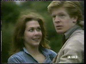 Louise Laurie, Clive Gibbons in Neighbours Episode 0315