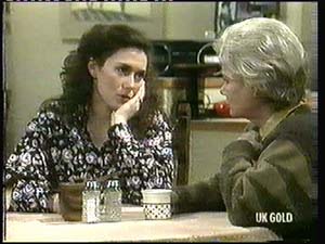 Kate Gibbons, Helen Daniels in Neighbours Episode 0315