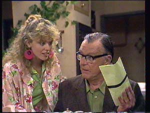 Dan Ramsay, Charlene Mitchell in Neighbours Episode 