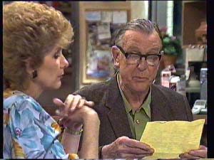 Madge Mitchell, Dan Ramsay in Neighbours Episode 0405