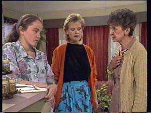 Nell Mangel, Kelly Morgan, Daphne Clarke in Neighbours Episode 0405