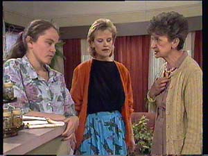 Nell Mangel, Kelly Morgan, Daphne Clarke in Neighbours Episode 0405