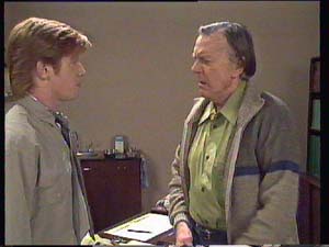 Dan Ramsay, Clive Gibbons in Neighbours Episode 