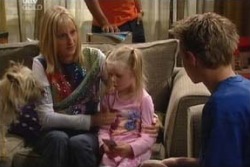 Maggie Hancock, Emily Hancock, Leo Hancock in Neighbours Episode 3994