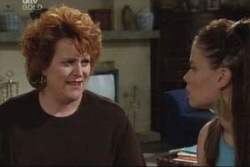 Liz Conway, Elly Conway in Neighbours Episode 