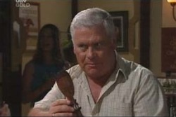 Lou Carpenter in Neighbours Episode 4002