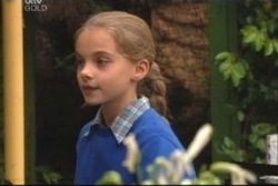 Summer Hoyland in Neighbours Episode 4006