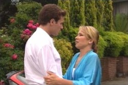 Marc Lambert, Steph Scully in Neighbours Episode 