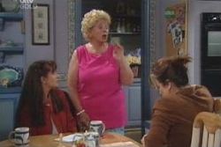 Susan Kennedy, Valda Sheergold, Lyn Scully in Neighbours Episode 