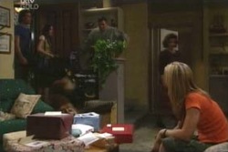 Drew Kirk, Libby Kennedy, Joe Scully, Lyn Scully, Steph Scully in Neighbours Episode 