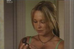Steph Scully in Neighbours Episode 4011