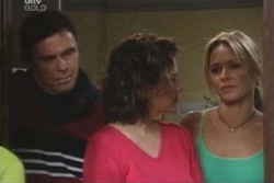 Joe Scully, Lyn Scully, Steph Scully in Neighbours Episode 