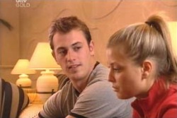 Stuart Parker, Felicity Scully in Neighbours Episode 