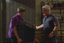 Tad Reeves, Lou Carpenter in Neighbours Episode 4014