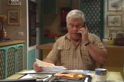 Lou Carpenter in Neighbours Episode 4015