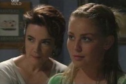 Lyn Scully, Michelle Scully in Neighbours Episode 4027