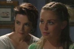 Lyn Scully, Michelle Scully in Neighbours Episode 