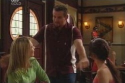 Steph Scully, Toadie Rebecchi, Libby Kennedy in Neighbours Episode 4028