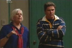 Joe Scully, Rosie Hoyland in Neighbours Episode 4029