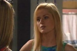 Dee Bliss in Neighbours Episode 